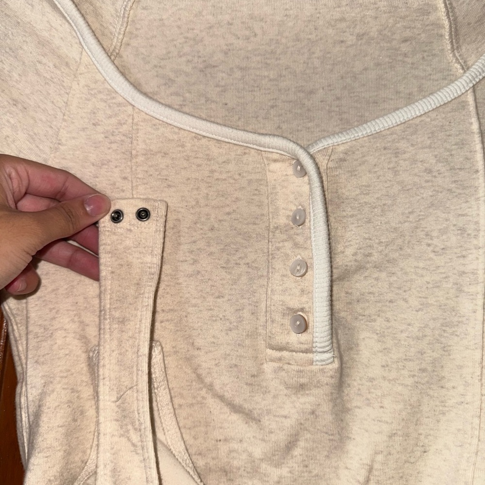 AE cream bodysuit - Picture 2 of 4